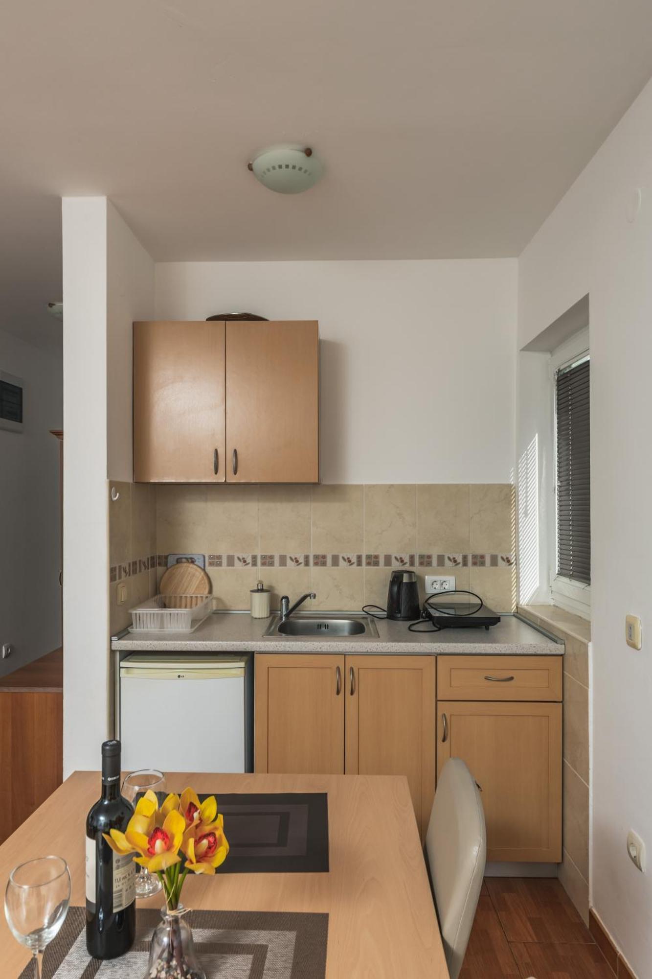 Apartments Franicevic Petrovac Екстериор снимка